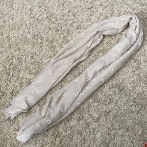 Women’s Cream Scarf